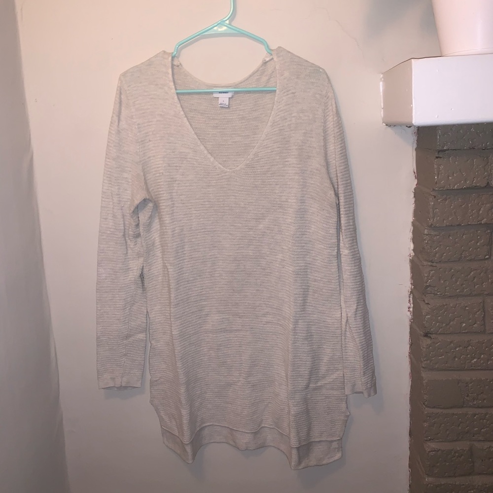 Oversized sweater.